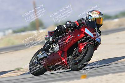 media/Oct-13-2025-Moto Forza (Mon) [[a66d839500]]/3-B Group/Session 3 (Turn 16)/